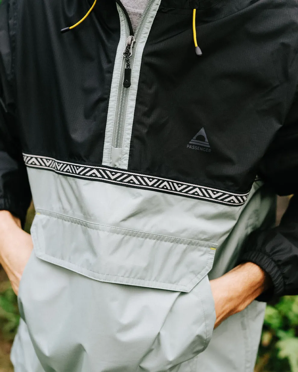 Flow 1/2 Zip Recycled Water Resistant Jacket