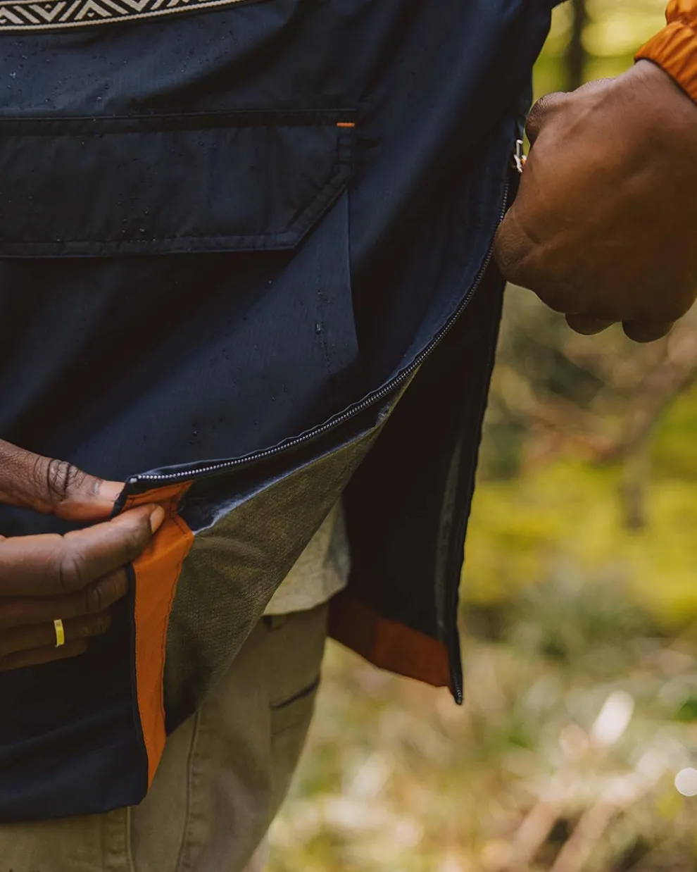 Flow 1/2 Zip Recycled Water Resistant Jacket