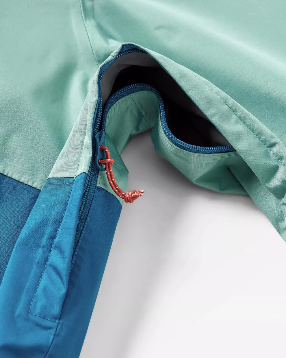 Scene Water Resistant Recycled Jacket