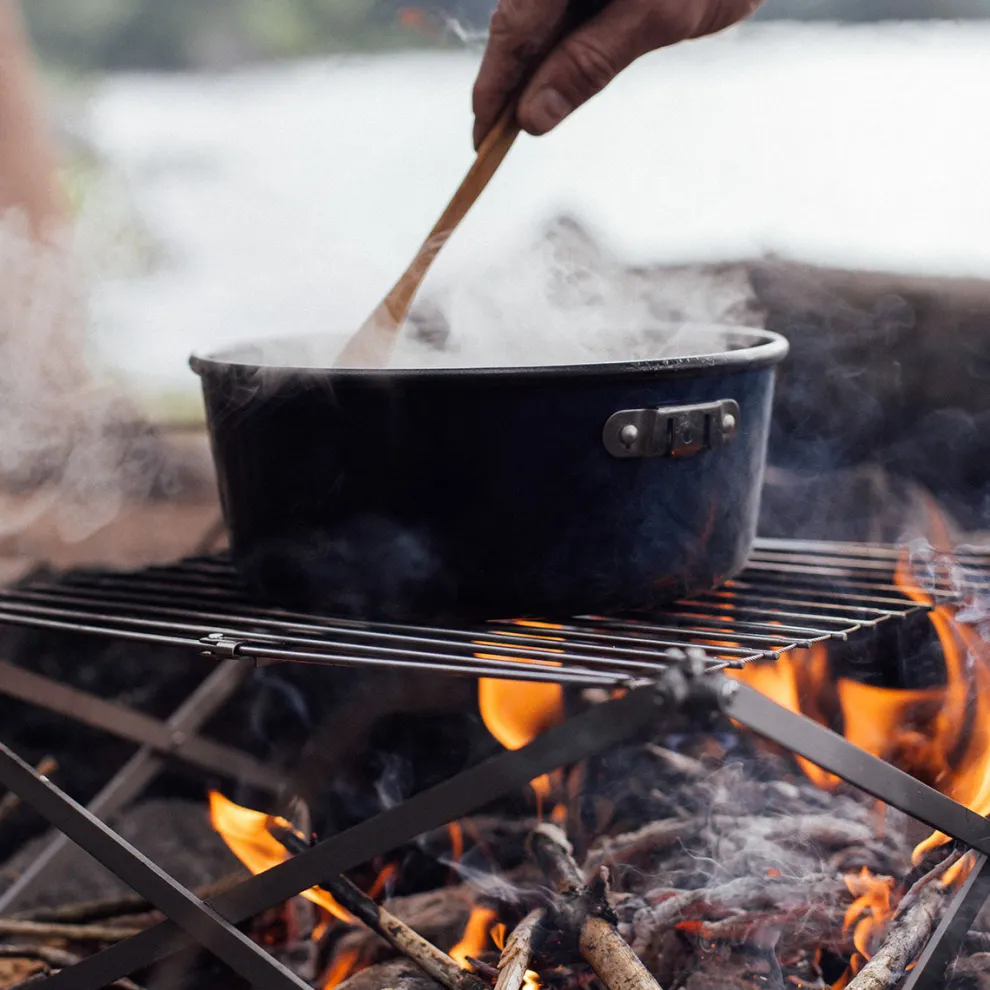 Wolf and Grizzly Grill (without Fire Set)